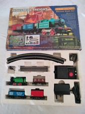 Hornby Railways Electric Train Set 0-4-0 British RaiIways Industrial Freight Set