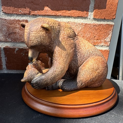 Bear cub figurine mothers - &, ..