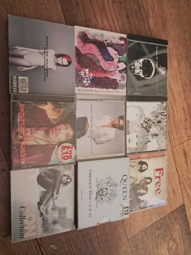 Large joblot mixed cds 100 - large, of