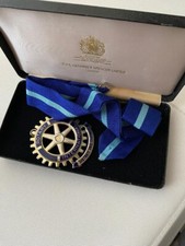 vintage boxed medal and ribbon emblem rotary international vice chairman badge
