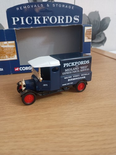 Corgi 61207 pickfords - pickfords, removals