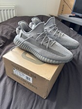 adidas Yeezy Boost 350 V2