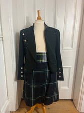 Men’s Authentic Scottish Kilt Outfit – Jacket + Kilt – Size Medium (Small Fit)