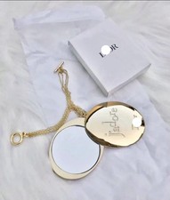 Dior J’adore Gold Metal Oval