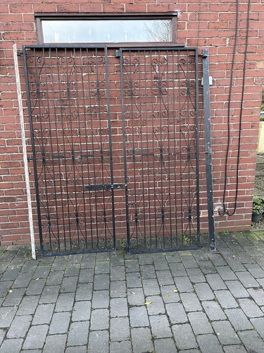 Wrought iron estate - estate, driveway