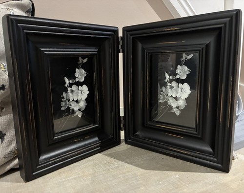 Black wooden double diptych - wooden,
