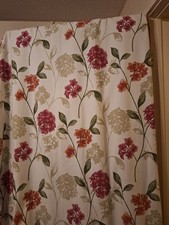 Curtains And 4 Matching