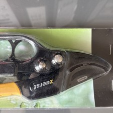 garden secateurs pruners