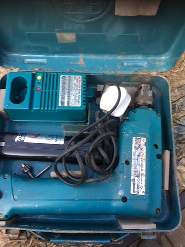 Makita cordless drill w - 12,
