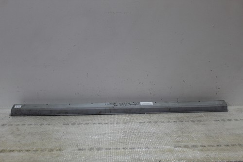 Right exterior underdoor - underdoor, for