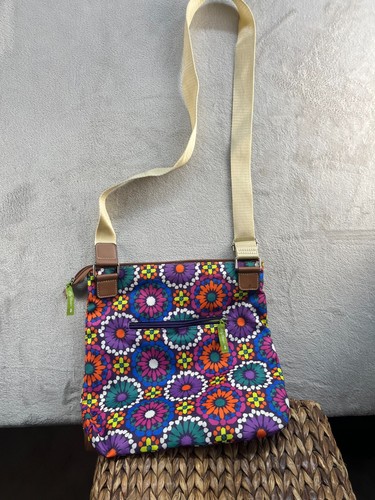Lily bloom cameron crossbody - bloom,