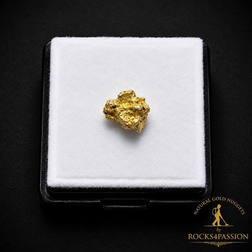 Minerals rare natural gold - minerals,