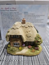 Lilliput Lane  An Apple a Day