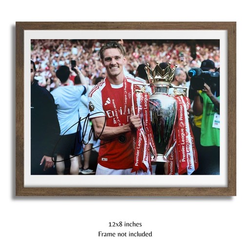 Martin odegaard hand signed - martin,