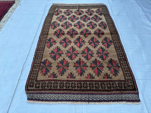 Ivory hand knotted afghan - hand,