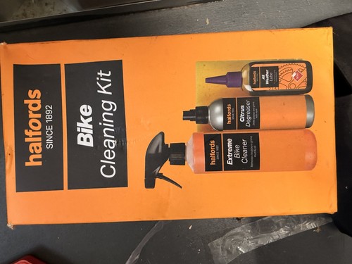 Halfords bike cleaning kit - halfords,
