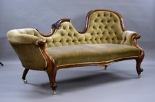 Victorian Walnut Chaise/Sofa