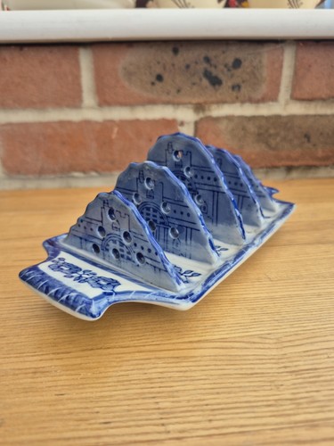 Antique blue white - &,