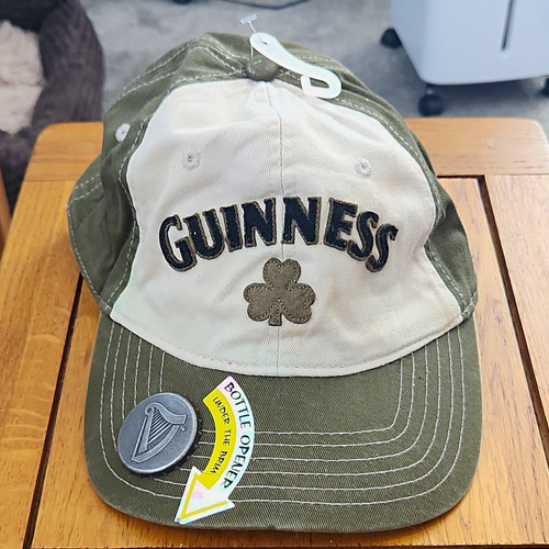 Guinness stout green cream - stout, green/cream