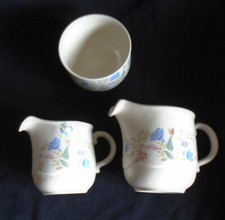 Poole Pottery Springtime small