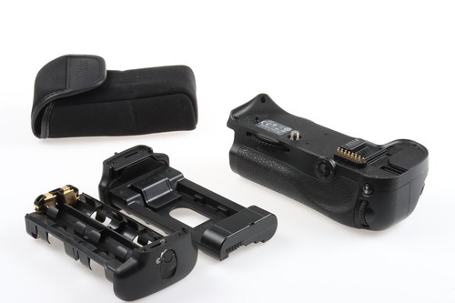 Nikon d10 battery grip - nikon,