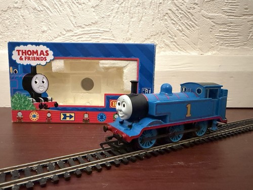 Hornby thomas tank engine - thomas,