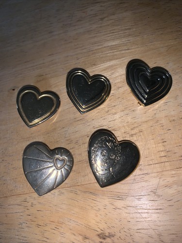 The variety club - pin, badges
