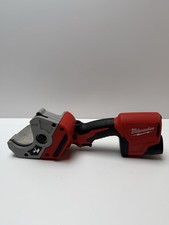 MILWAUKEE C12PPC - 12 VOLT PIPE CUTTER & 12V BATTERY - CUTS UPTO 50MM - EXC COND