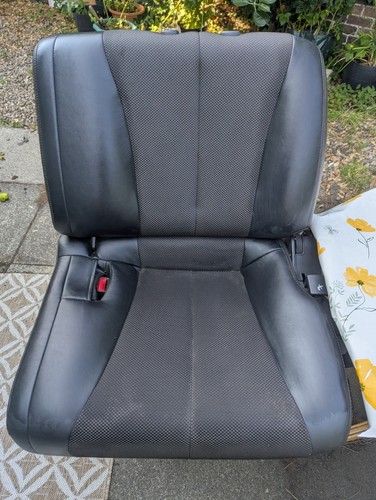 Nissan elgrand swivel middle - elgrand,