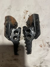 Yamaha DT125R Front Foot Pegs