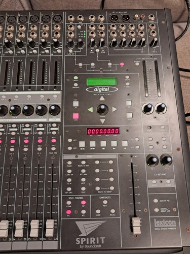 Soundcraft three two - two, eight