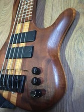 Carvin BB76 5 string Bass