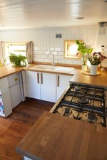 Dutch Barge Houseboat 60x12ft