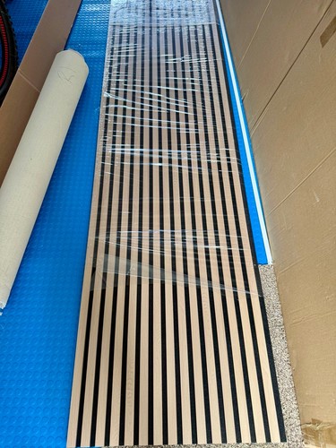Oak effect acoustic wall - effect,