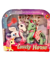 2 pieces Lovely Horse Figures