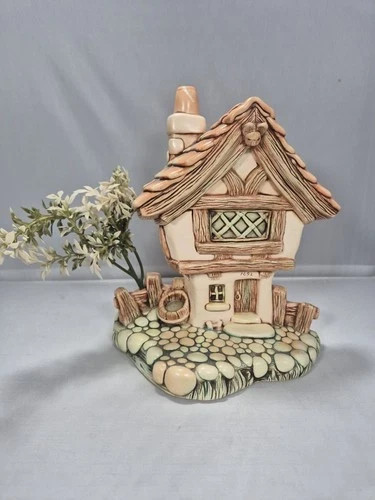 Pendelfin cobble cottage - “cobble, cottage”