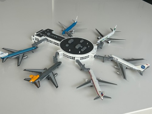 400 scale model airport - 1:400,