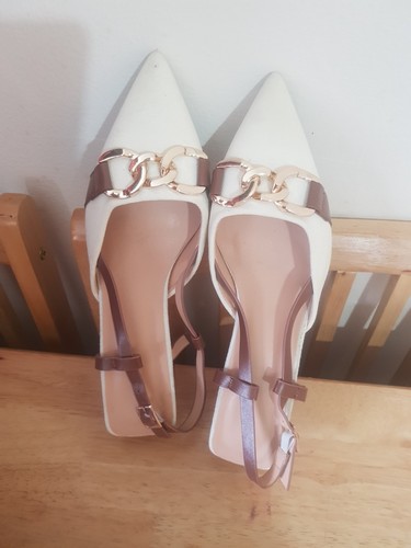 Comfortable low heel - low,
