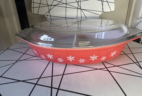 Vintage pyrex snowflake red - pyrex,