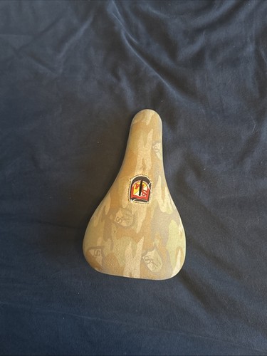 Bmx pivotal saddle - m,