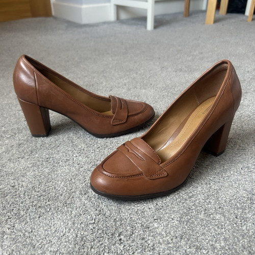 Clarks brown leather - clarks, court