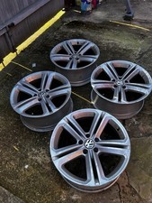 Genuine VW Jetta Touran 18"