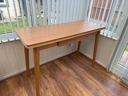 Extendable table - extendable,
