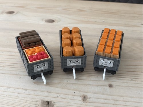 Thomas trackmaster trucks - 3, x