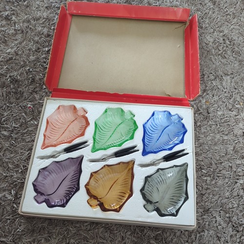 Vintage coloured glass leaf - vintage,
