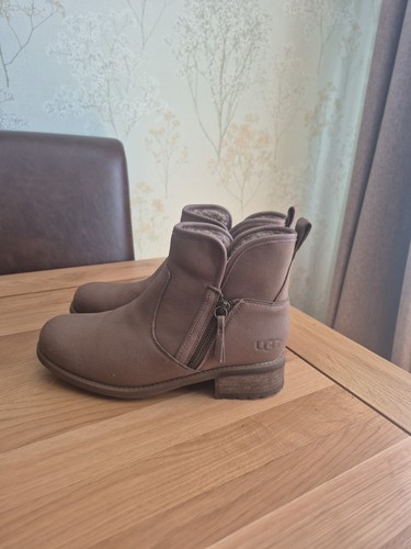 Ugg lavelle side zip - lavelle,