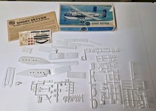 Airfix 1/72nd Short Skyvan #04018-3 1974, first edition