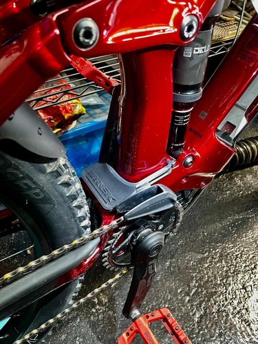 Trek rail alloy bespoke pivot - alloy,
