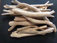 21 PIECES OF DRIFTWOOD LENGTHS