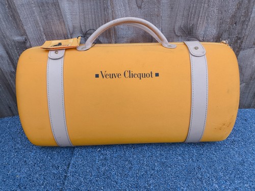 Veuve clicquot champagne - clicquot,